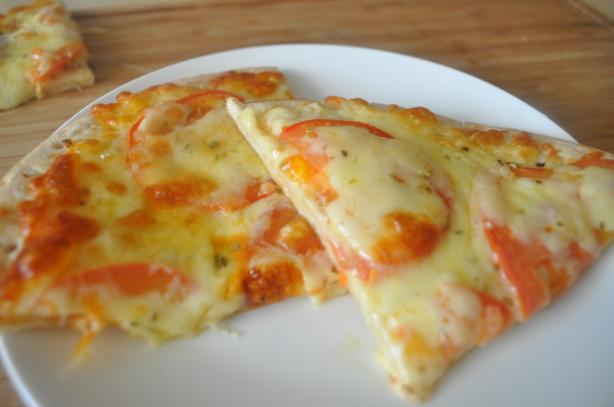 Tomato Cheese Pizza. Photo by I'mPat