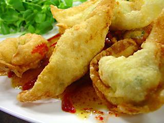Chicken and Goat Cheese Wontons. Photo by LilPinkieJ