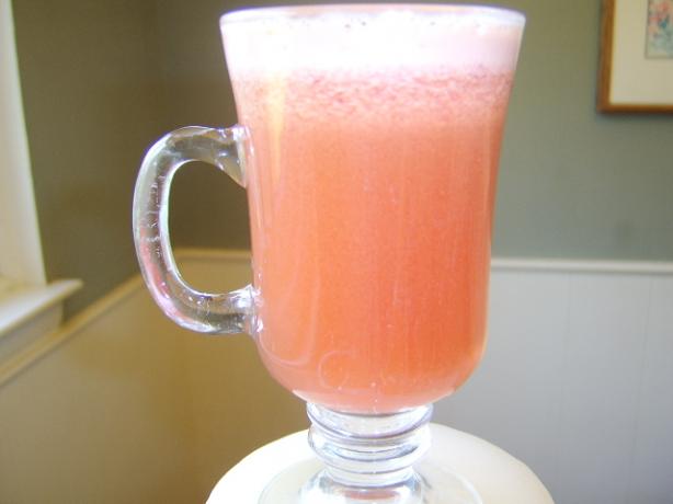 Good Morning Delight Juice (Carrot, Berries and Apple). Photo by LifeIsGood