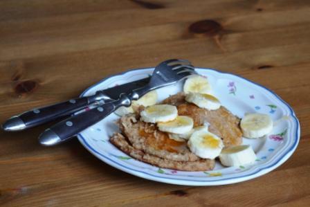 Vegan Oatmeal Pancakes. Photo by peevesgloria