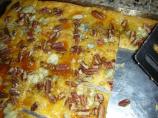 Apricot-Gorgonzola Crescent Appetizers