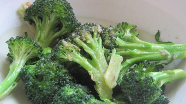 Broccoli Saut&eacute; With Garlic and Olive Oil. Photo by magpie diner