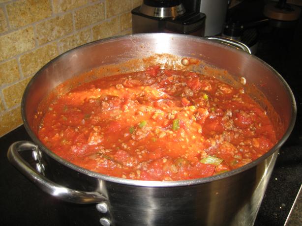 Chris & Cheryl's Mega Spaghetti Sauce. Photo by Chouny