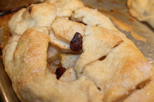 Rustic Apple Tart. Photo by lilsweetie