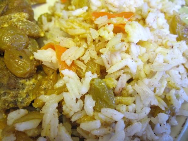 Basmati Rice With Carrots, Raisins and Spices (Kabli). Photo by mary winecoff