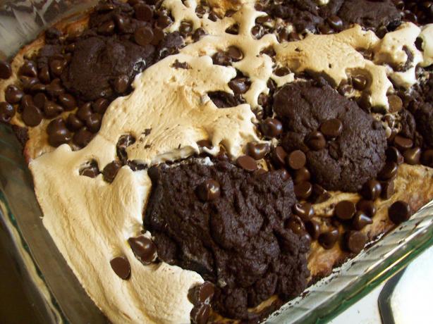Chocolate-Peanut Butter Mallow Bars. Photo by berry271