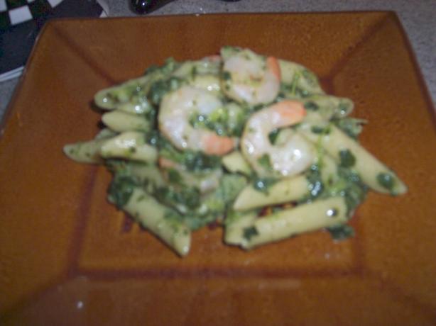 Cream of Spinach n' Shrimp Over Pasta. Photo by "Ratalouille"