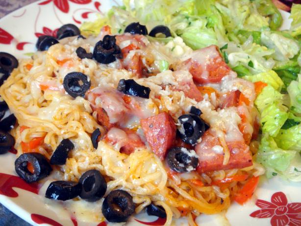 Easy Cheesy Pizza Noodles. Photo by Lori Mama