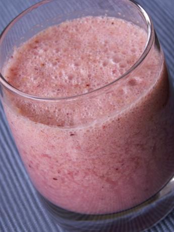 Cranberry Orange Smoothie (Raw Food). Photo by JanuaryBride