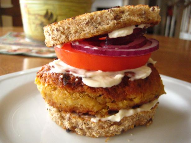 Chickpea Burger. Photo by Chouny