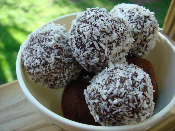 Vegan Truffles. Photo by Xanthia