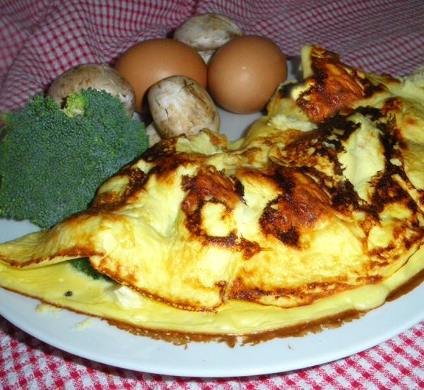 Mushroom & Broccoli Omelet. Photo by Bergy