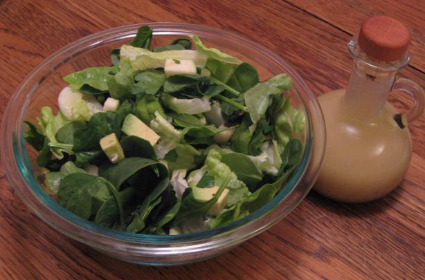 Gr8 Green Salad With Lemon, Garlic Vinaigrette. Photo by BarbryT