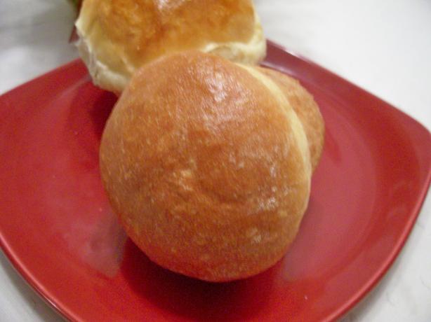 Angel's Rich and Buttery Pan Rolls (Bread Machine). Photo by Silent Rain