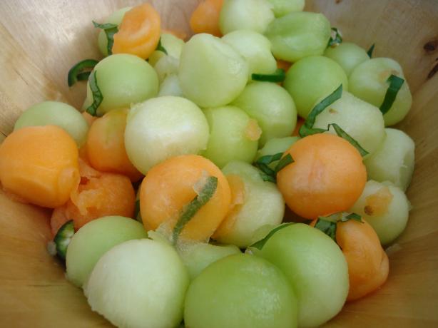Hot and Sweet Melon Salad. Photo by Starrynews