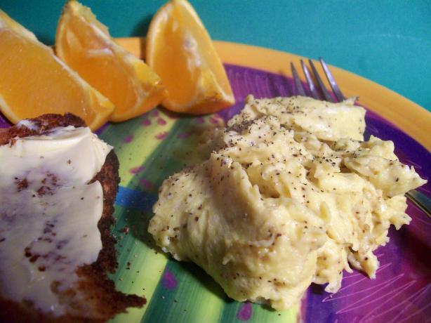 Super Easy Scrambled Eggs. Photo by Sharon123