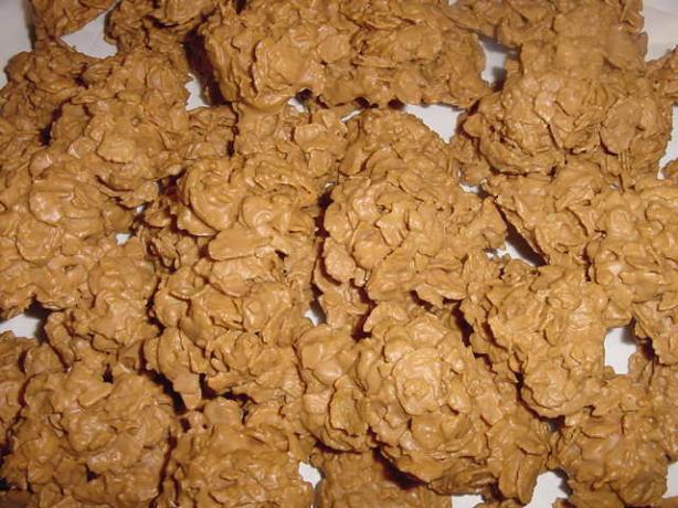 Cornflake Haystacks. Photo by TheDancingCook
