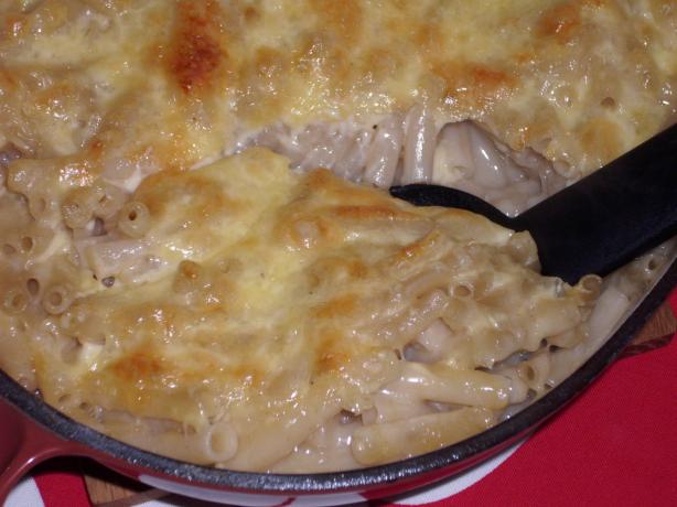 Yummy Baked Mac & Cheese. Photo by Lalaloula