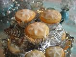 Magical Christmas Fairy Cakes - Christmas Fairy Cupcakes. Photo by carolinajewel