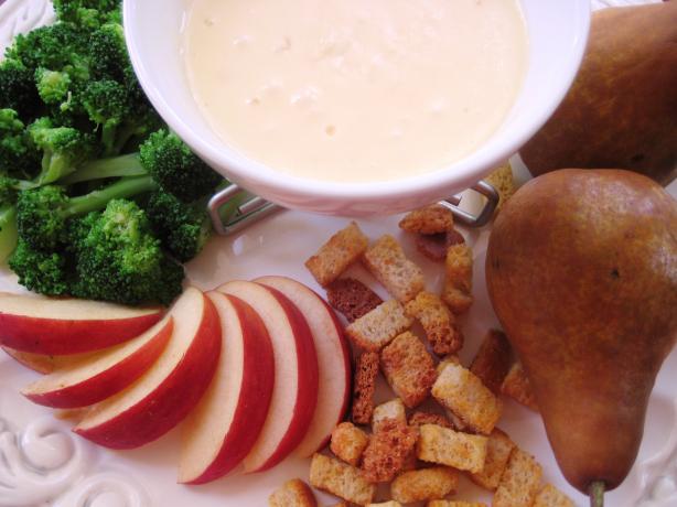 Festive Gruyere Fondue. Photo by gailanng