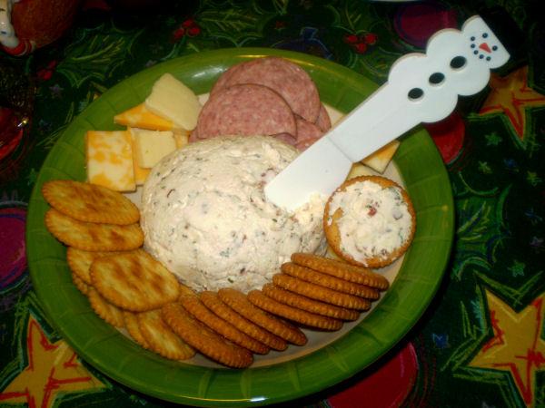 Bacon Cheddar Cheese Ball Spread. Photo by Karen=^..^=