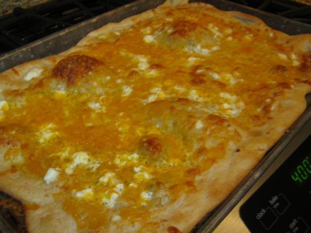 Sara's Garlic Pizza. Photo by mary winecoff