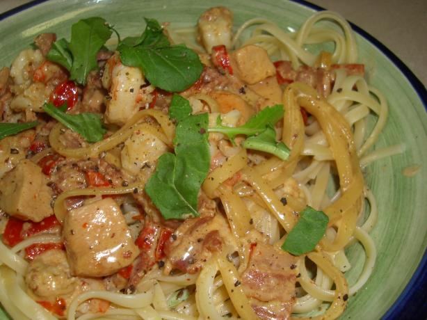 Olive Garden Chicken and Shrimp Carbonara. Photo by Karen Elizabeth