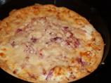 Hot Skillet Pizza. Photo by Marz