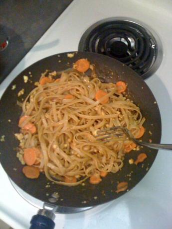 Super Yummy Vegetarian Pad Thai. Photo by Mr. Manicotti