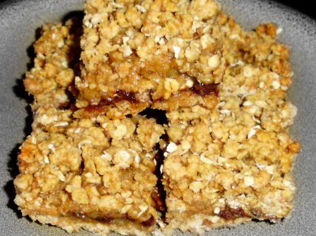 Light Low-Fat Oatmeal Carmelitas (Half Whole Wheat). Photo by I Can't Believe It's Healthy