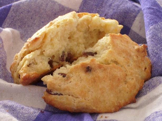 Easy Buttery Drop Raisin Scones. Photo by Lalaloula