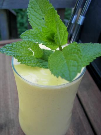 Easy Mango Smoothie. Photo by Baby Kato