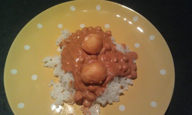 Very Quick Butter Chickpeas (Vegetarian Butter Chicken!). Photo by Satyne