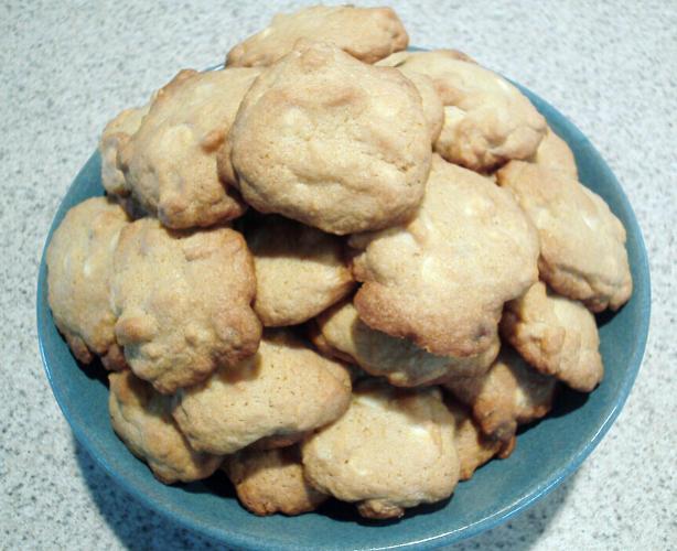 White Chocolate Chunk Macadamia Cookies. Photo by Kim127