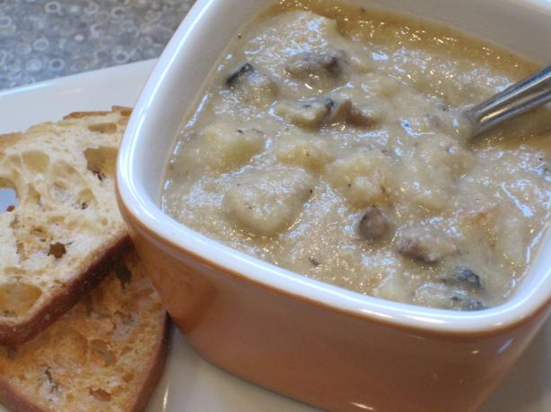 Vegan Clam-Free Chowder. Photo by magpie diner
