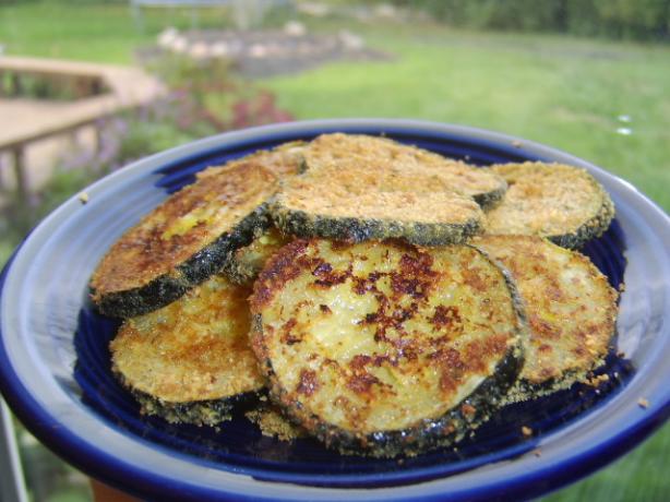 Zucchini Parmesan Crisps. Photo by LifeIsGood