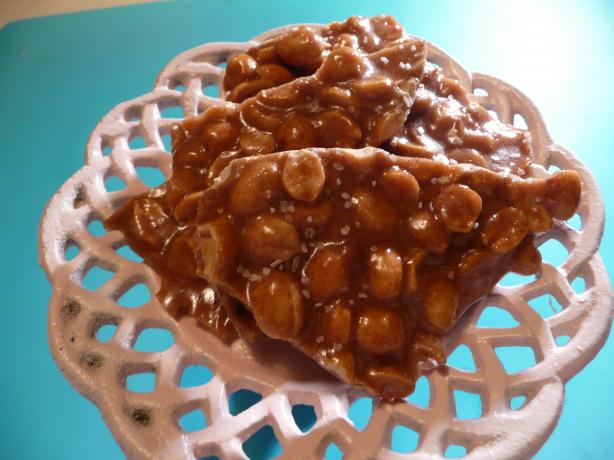 Sweet & Savory Microwave Peanut Brittle With Cinnamon. Photo by cookiedog