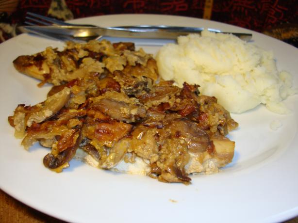 Triple Onion Chicken. Photo by RagadeeAnnee