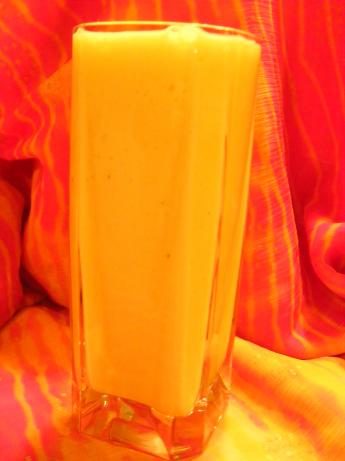 Mango Lassi (21 Day Wonder Diet: Day 3 ). Photo by Sara 76