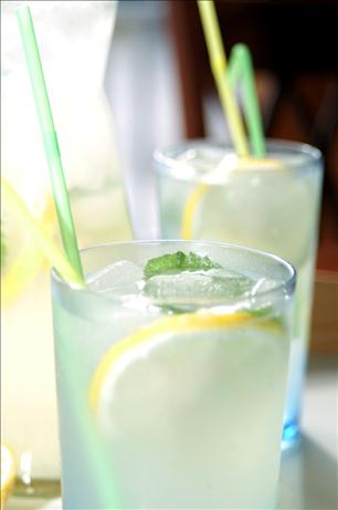 Most Refreshing Lemonade You Will Ever Taste! - Quick & Easy. Photo by Aaliyah's&Aaron's mum
