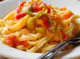 Fettuccine With Roasted Peppers - Vegan