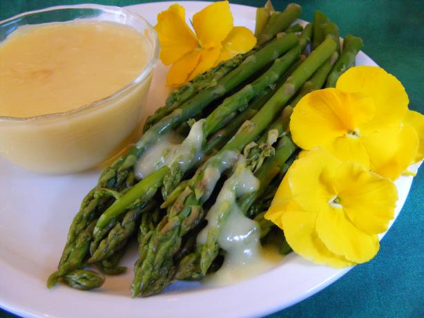 Asperge Violette: Violet Asparagus With Hollandaise Sauce. Photo by Seasoned Cook