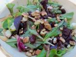Spring Mix With Walnuts, Cranberries and Goat Cheese