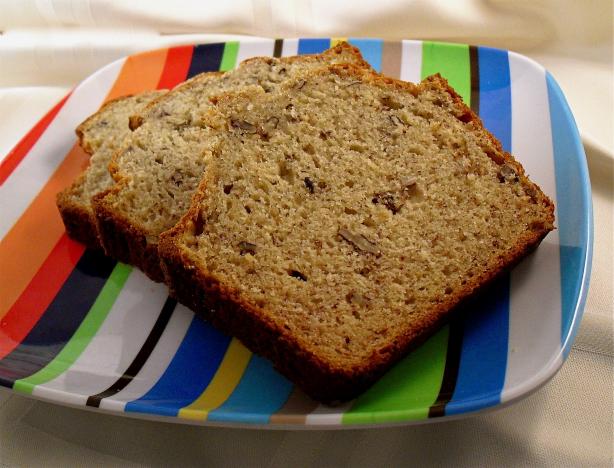 Low Calorie Banana Bread. Photo by PaulaG