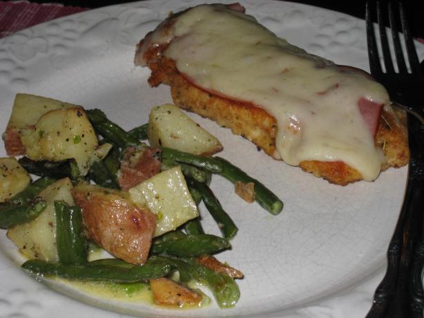 Roasted Fingerling Potatoes & Green Beans in Tarragon Sauce. Photo by Charmie777