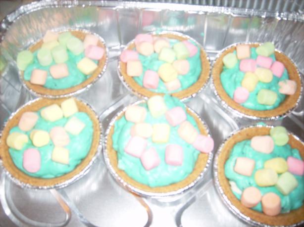 Marshmallow Mermaid Pie. Photo by Pizza Fetish