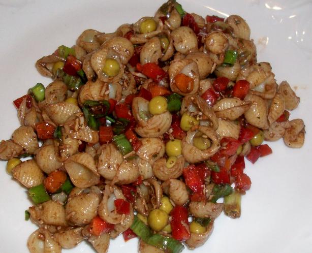 Balsamic Pasta Salad. Photo by mightyro_cooking4u