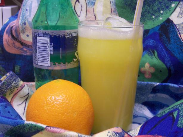 Orange Sunrise Fizz. Photo by alligirl