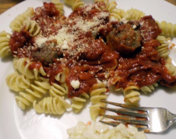 Fresh Herb Tomato Sauce. Photo by morgainegeiser