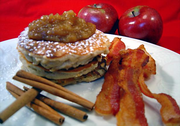 Apple Pancakes. Photo by :(